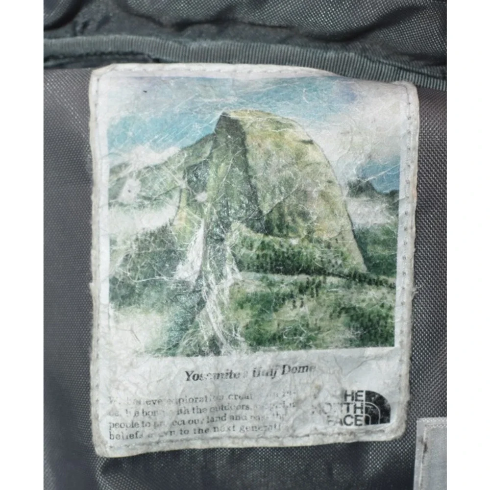 The North Face Camo Berkeley Sling Bag - Camouflage Yosemite Bay Dome - 11x7x2.5